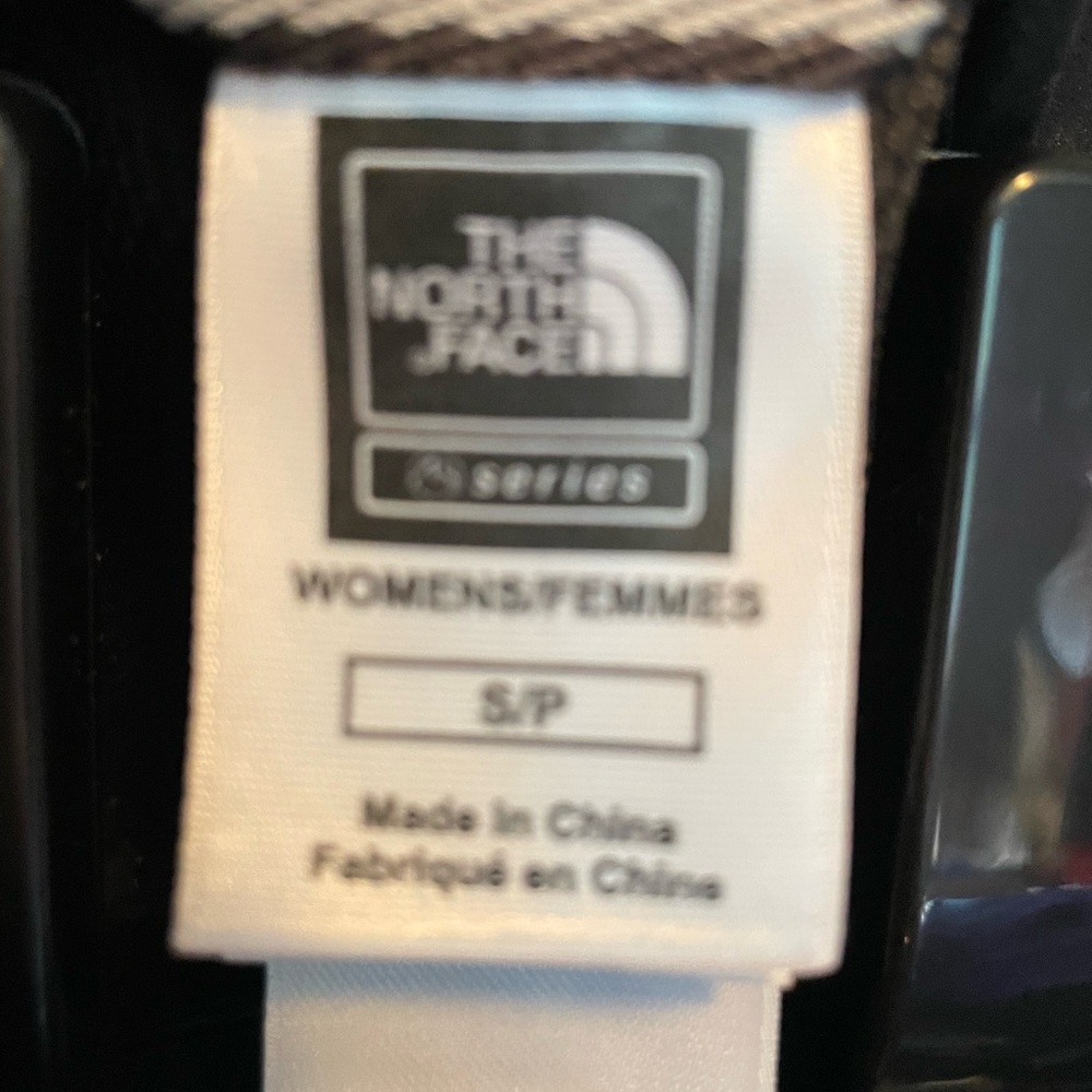 The North Face Women's Black Short Sleeve Button-down Shirt